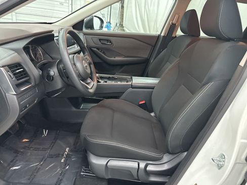 Used 2023 Nissan Rogue S image 20