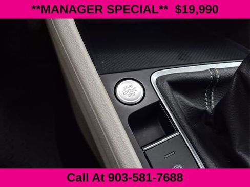 Used 2023 Volkswagen Jetta SE w/ Panoramic Sunroof Package FWD image 40
