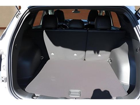 New 2026 Jeep Compass Latitude image 16