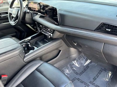 Used 2025 Chevrolet Tahoe LT AWD/4WD image 23