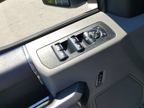 Used 2019 Ford F150 XLT AWD/4WD image 18