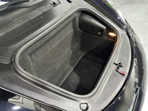 Used 2019 Porsche 718 Cayman RWD image 24