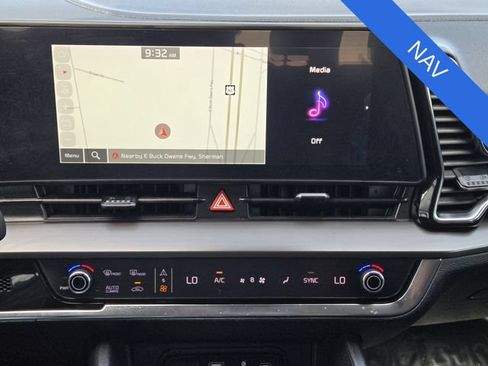 Used 2023 Kia Sportage EX FWD image 16