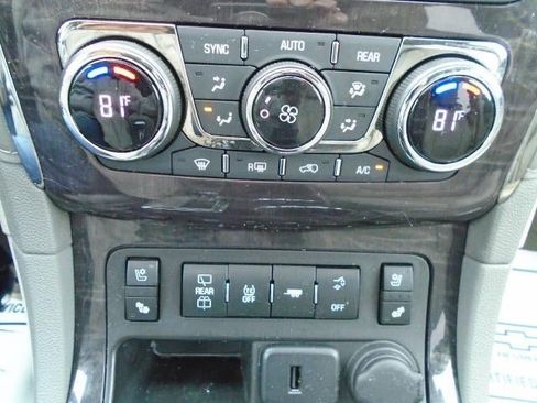 Used 2017 Buick Enclave Premium w/ Experience Buick Package image 12