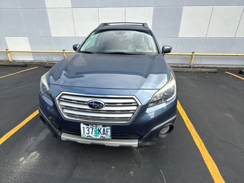 Used 2017 Subaru Outback 2.5i Limited AWD/4WD image 3