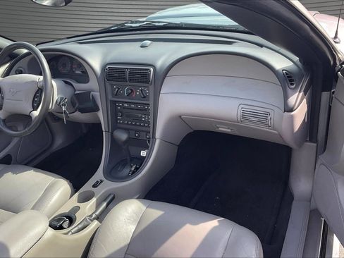 Used 2001 Ford Mustang GT Premium RWD image 26