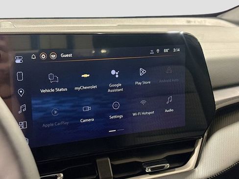New 2026 Chevrolet Equinox LT FWD image 18