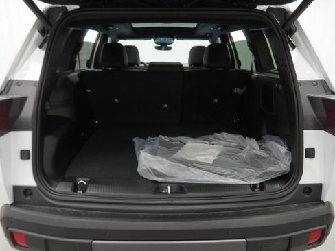 New 2026 Jeep Cherokee Overland AWD/4WD image 30