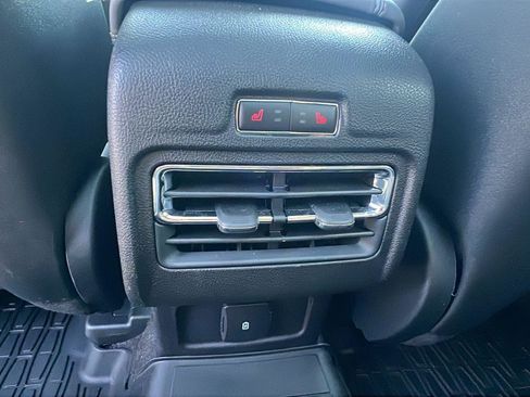 Used 2021 Lincoln Corsair AWD w/ Premium Package image 22