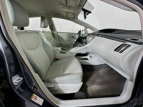 Used 2012 Toyota Prius Four FWD image 30