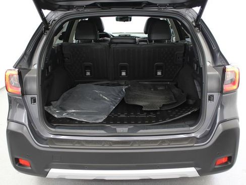 Used 2024 Subaru Outback Touring XT AWD/4WD image 7