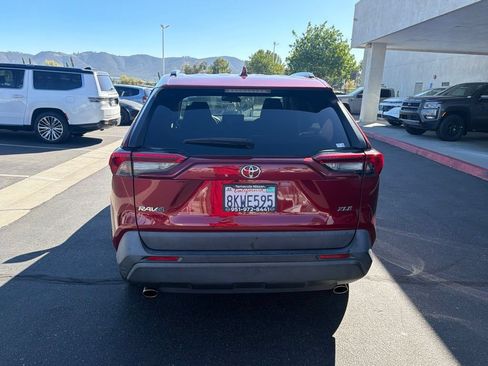 Used 2019 Toyota RAV4 XLE FWD image 7