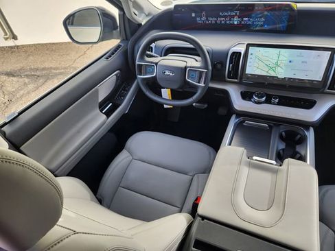 New 2026 Ford Expedition Max Active image 10