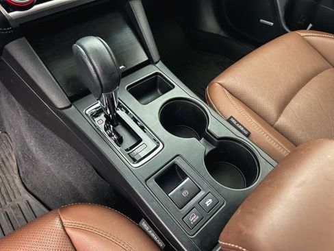 Used 2018 Subaru Outback 3.6R Touring image 19