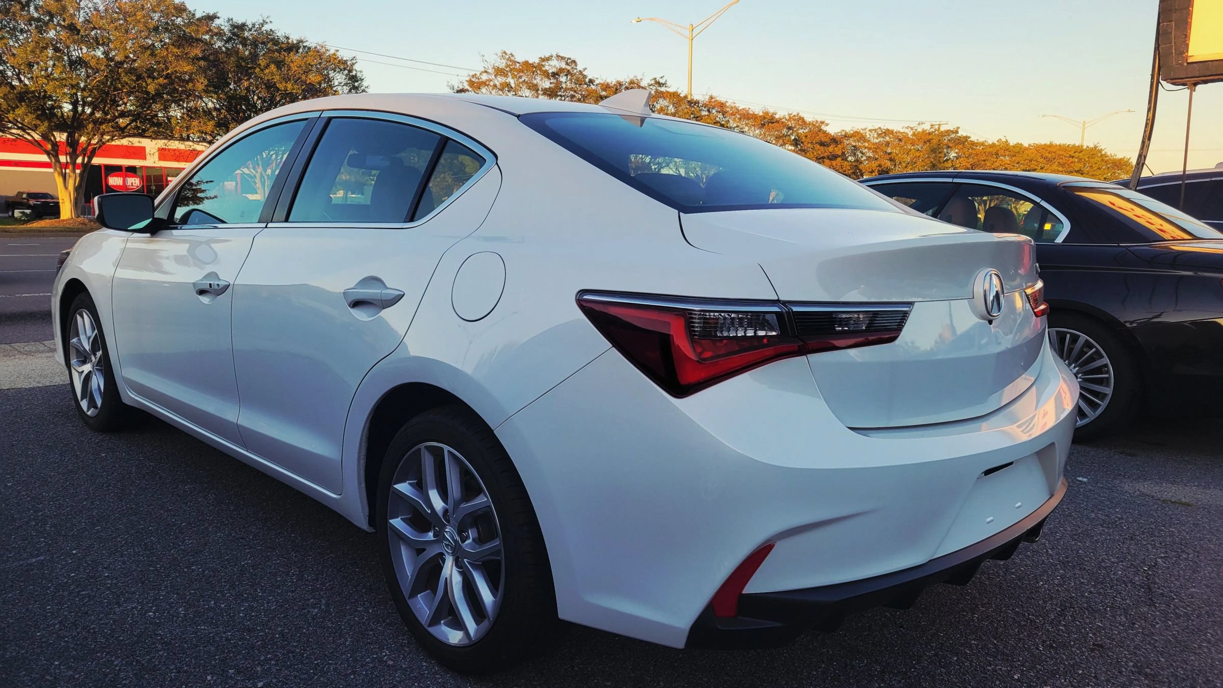 Used 2019 Acura ILX FWD image 2