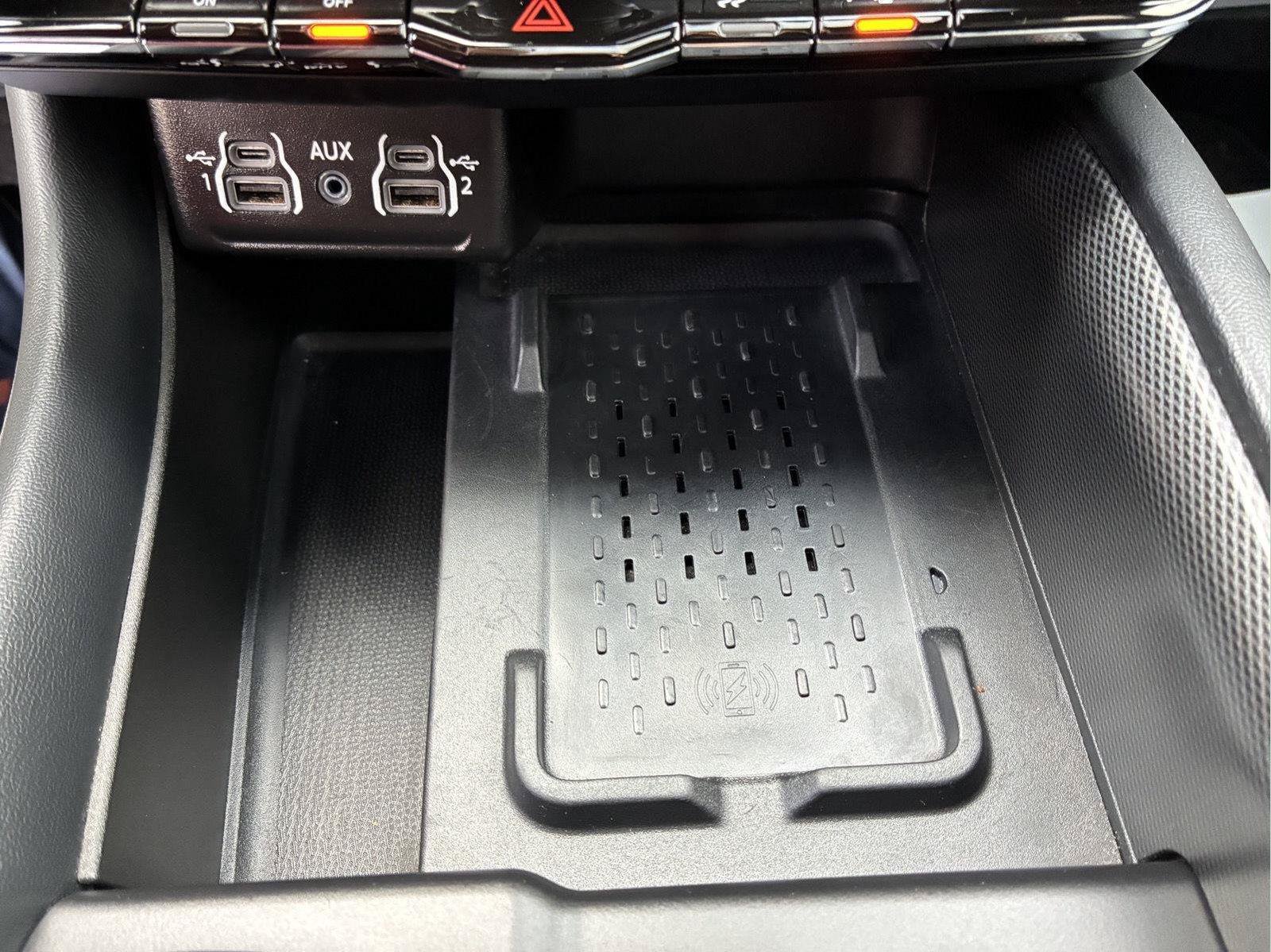 Used 2025 Dodge Durango R/T AWD/4WD image 26