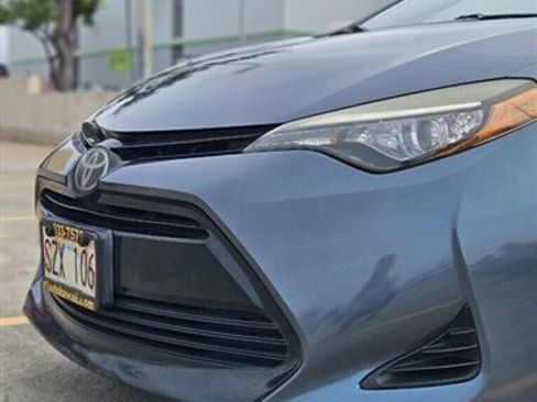 Used 2017 Toyota Corolla LE image 2