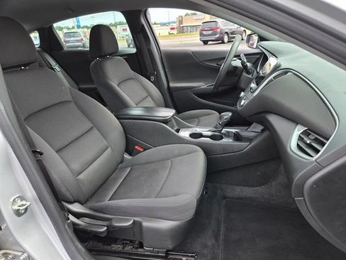 Used 2022 Chevrolet Malibu LT FWD image 25