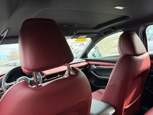 New 2026 MAZDA MAZDA3 Hatchback w/Premium Plus Pkg AWD/4WD image 9