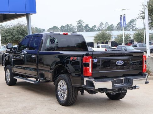 Certified 2025 Ford F350 Lariat w/ Chrome Package image 7
