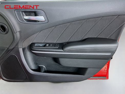 Used 2022 Dodge Charger SXT RWD image 36