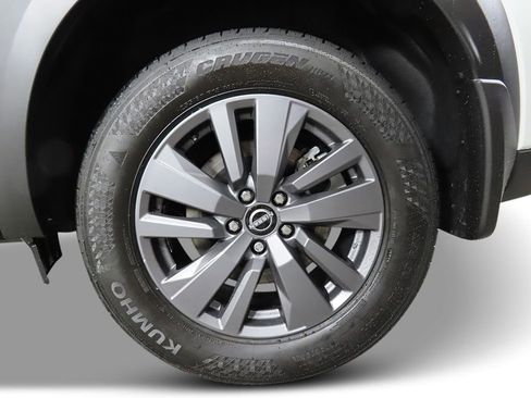 New 2026 Nissan Pathfinder SV AWD/4WD image 9