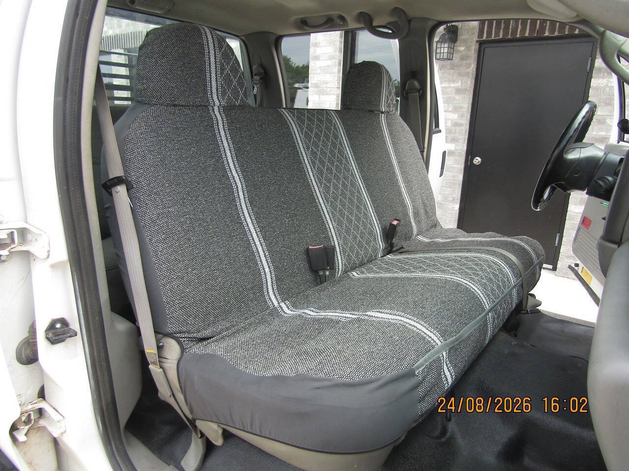 Used 2004 Ford F550 2WD Crew Cab Super Duty image 16