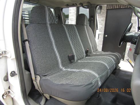 Used 2004 Ford F550 2WD Crew Cab Super Duty image 16