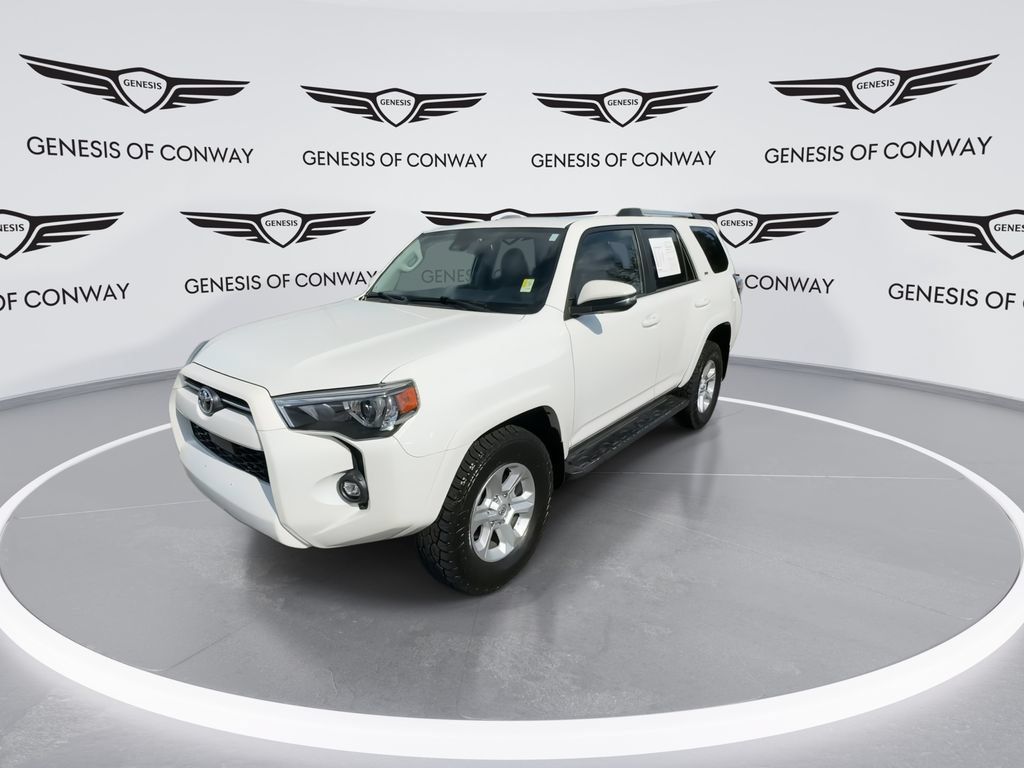 Used 2024 Toyota 4Runner SR5 Premium AWD/4WD image 4