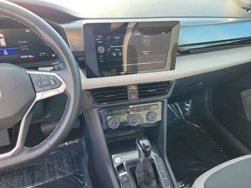 Certified 2025 Volkswagen Taos S FWD image 20