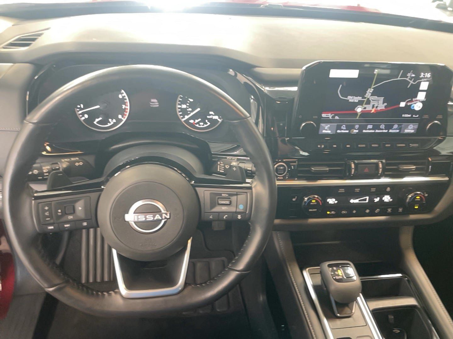 Used 2023 Nissan Pathfinder SL w/ SL Premium Package AWD/4WD image 14