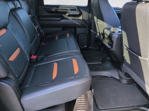 Used 2024 GMC Sierra 2500 AT4 w/ AT4 Premium Plus Package AWD/4WD image 27