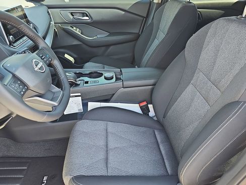 New 2026 Nissan Rogue SV image 17
