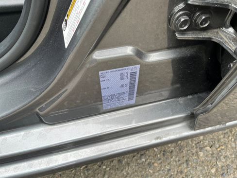 Used 2025 Nissan Altima 2.5 SV FWD image 30