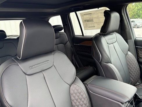 New 2026 Jeep Grand Cherokee Summit AWD/4WD image 28