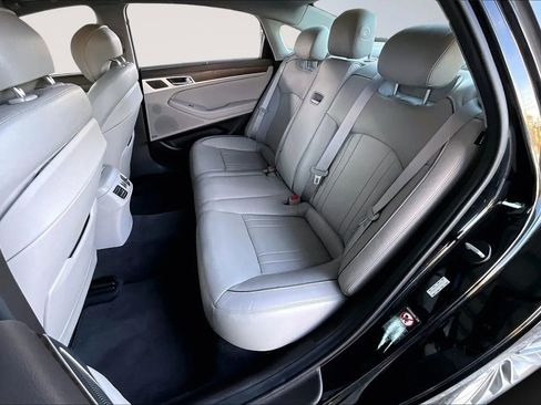 Used 2017 Genesis G80 3.8 w/ Option Group 03 image 19