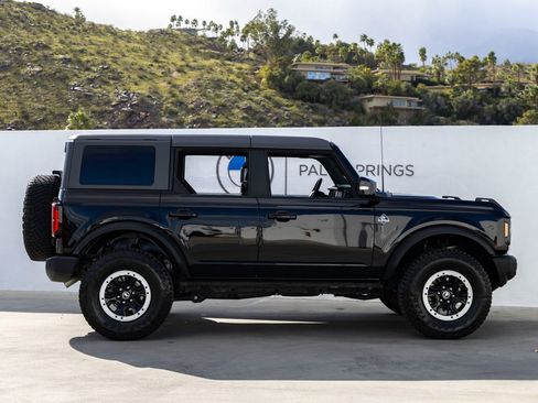 Used 2022 Ford Bronco Outer Banks w/ Sasquatch Package image 6