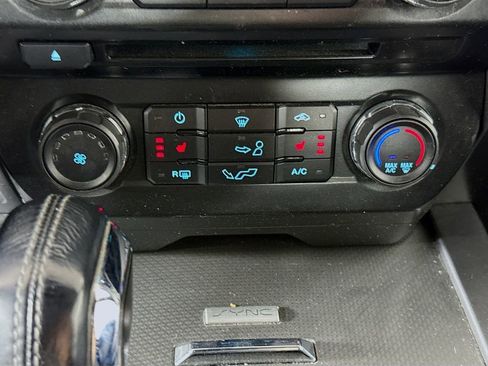 Used 2017 Ford F150 XLT w/ Equipment Group 302A Luxury image 16