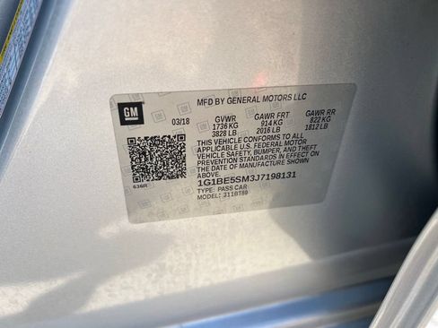 Used 2018 Chevrolet Cruze LT FWD image 15