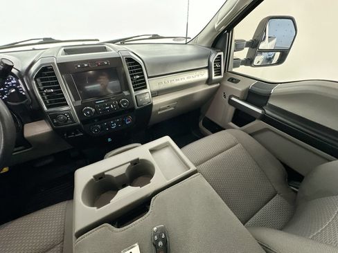 Used 2022 Ford F250 XLT w/ XLT Value Package AWD/4WD image 11