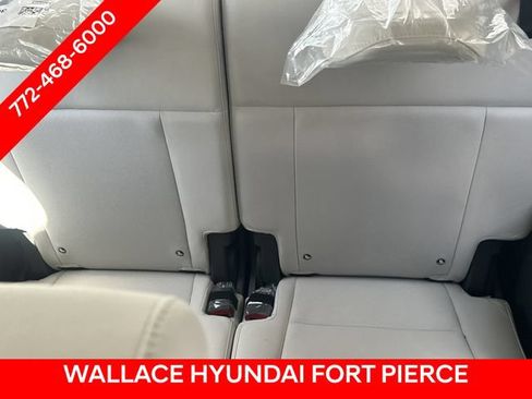 Used 2025 Hyundai Santa Fe SE FWD image 15