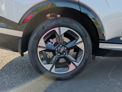 Certified 2026 Hyundai Palisade Limited FWD image 23