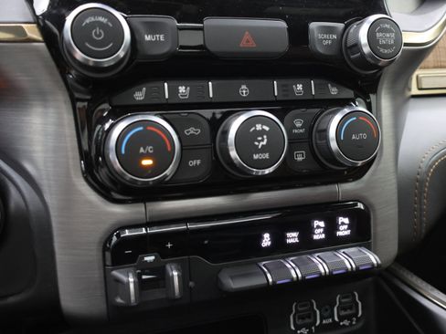 Used 2022 RAM 1500 Limited AWD/4WD image 49