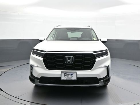 Used 2024 Honda Pilot Elite image 2