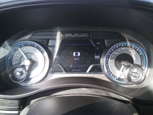 Used 2022 RAM 2500 Limited w/ Towing Technology Group image 14