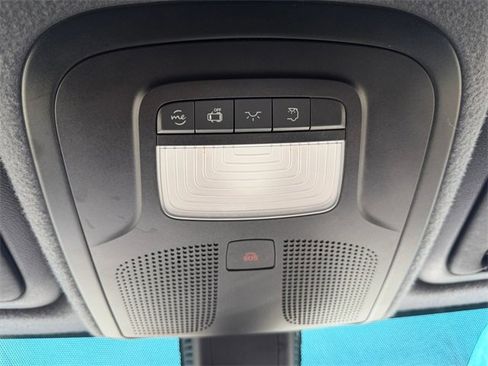 Used 2025 Mercedes-Benz Sprinter 2500 image 24