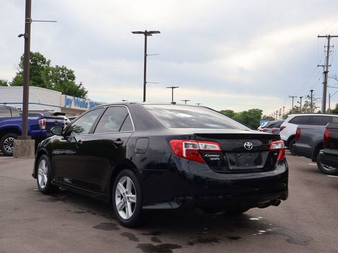 Used 2013 Toyota Camry SE w/ Convenience Pkg FWD image 5