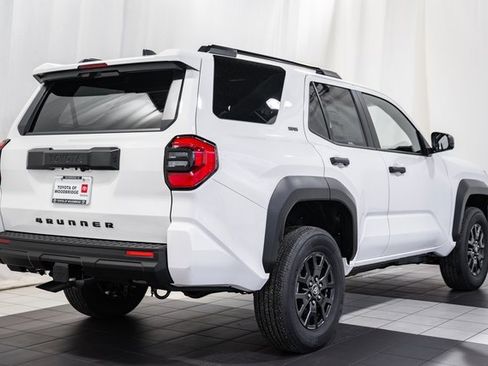 New 2026 Toyota 4Runner SR5 image 4