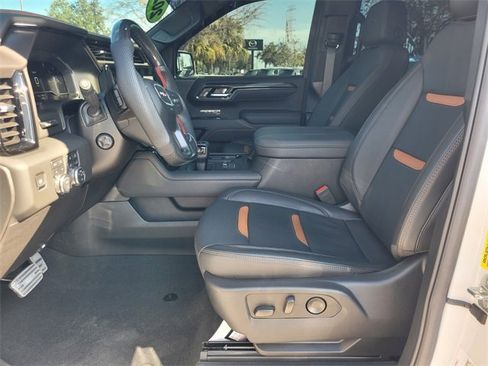 Certified 2025 GMC Sierra 1500 AT4 w/ AT4 Premium Package image 5