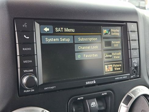 Used 2015 Jeep Wrangler Sport image 17